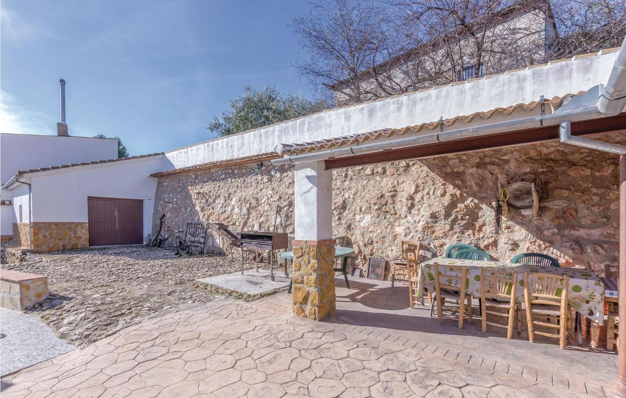 8 Bedroom Lovely Home In Iznajar Exterior photo