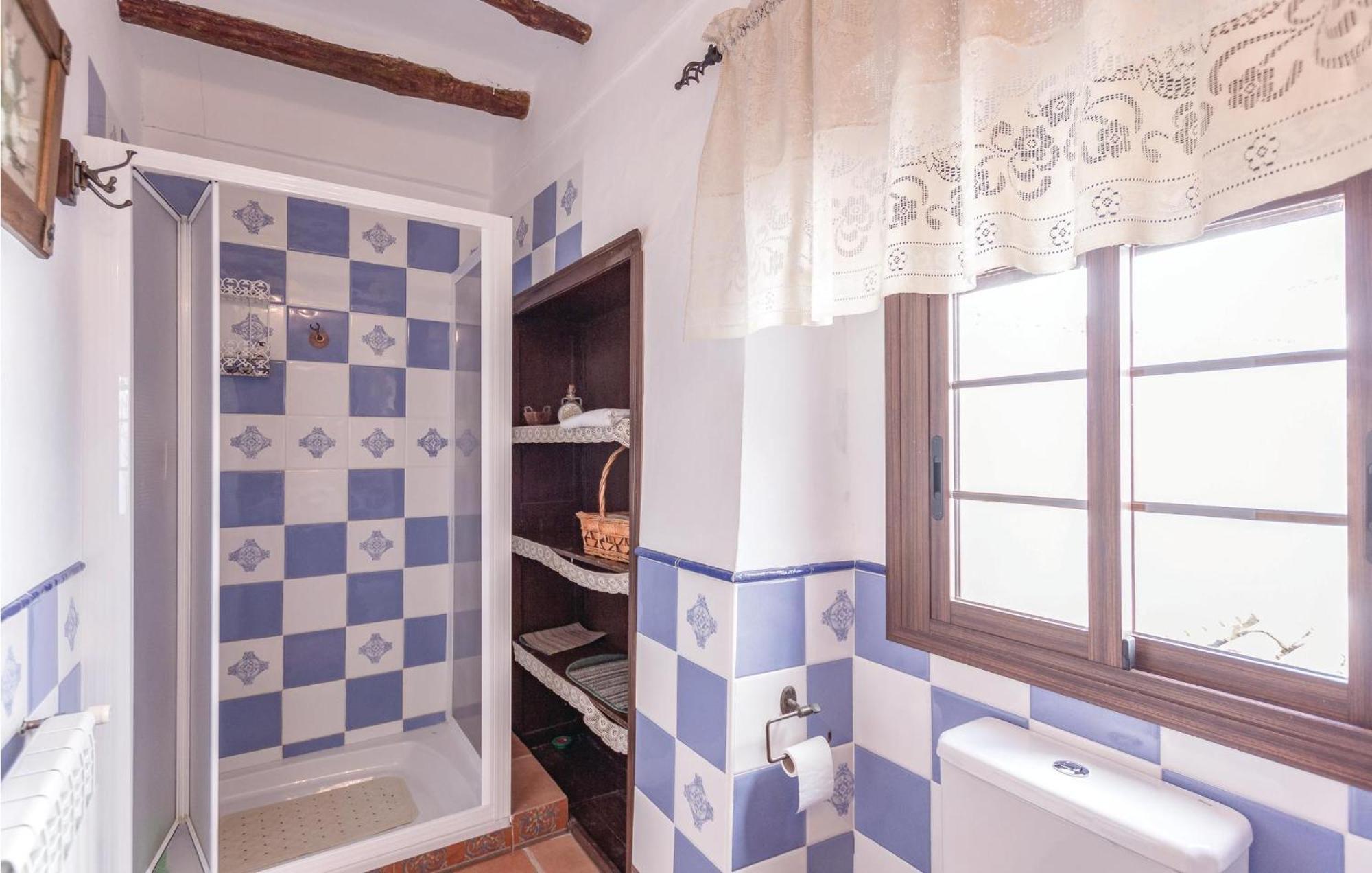 8 Bedroom Lovely Home In Iznajar Exterior photo